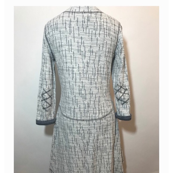 Cynthia Steffens grey and white dress - Picture 2 of 3